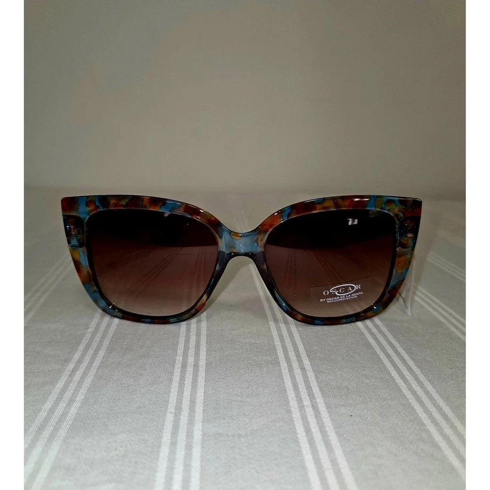 Oscar de la Renta Oversized Square Sunglasses Blue Tortoise UV Protection Women